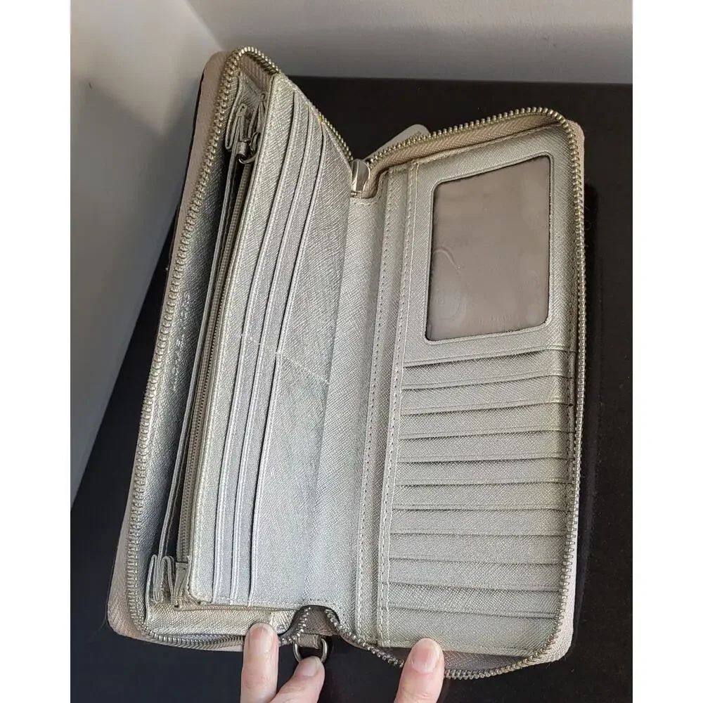 Michael Kors Jet Set Continental Gray & Silver Clutch - Wallet, Large 9 X 4